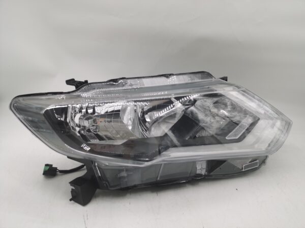 Nissan X-TRAIL T32 2017-2020 HALOGEN R.H.S HEADLIGHT ASSEMBLY