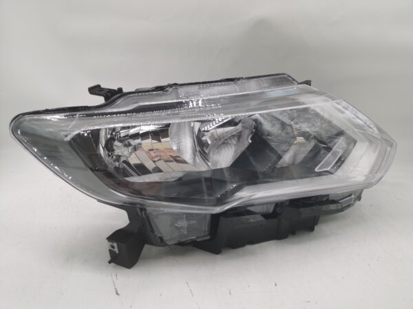 Nissan X-TRAIL T32 2017-2020 HALOGEN R.H.S Headlight Assembly