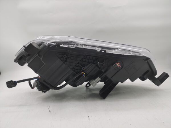 Nissan X-TRAIL T32 2017-2020 HALOGEN R.H.S HEADLIGHT ASSEMBLY