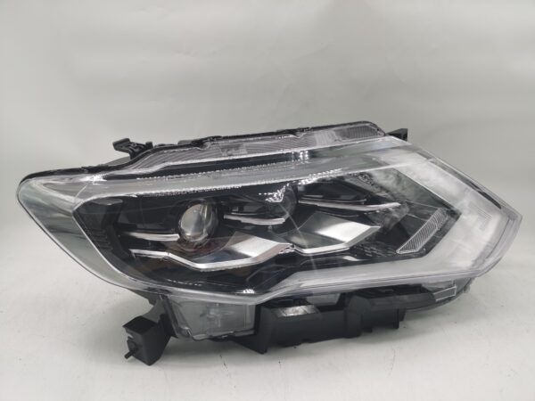 Nissan X-TRAIL T32 2017-2020 LED R.H.S Headlight Assembly