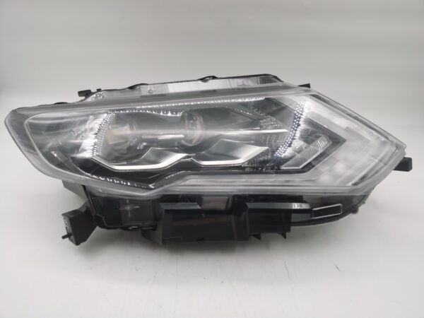 Nissan X-TRAIL T32 2017-2020 LED R.H.S HEADLIGHT ASSEMBLY