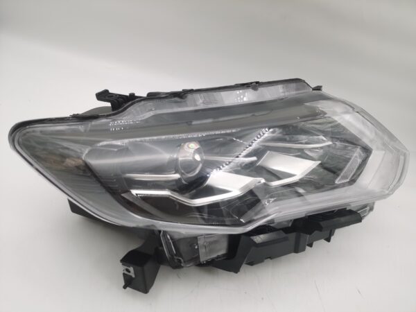 Nissan X-TRAIL T32 2017-2020 LED R.H.S HEADLIGHT ASSEMBLY