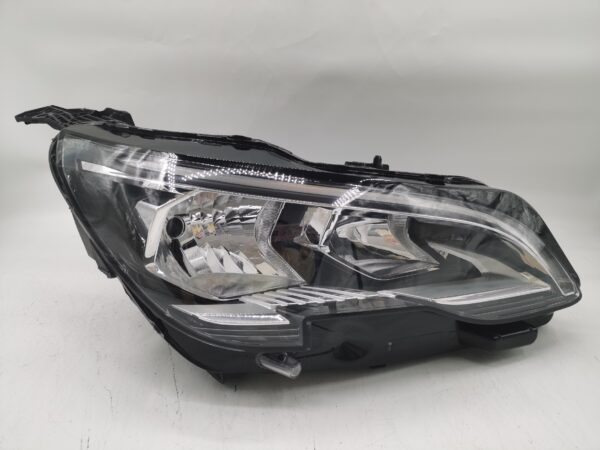 PEUGEOT 3008 5008 2016-2019 HALOGEN R.H.S HEADLIGHT ASSEMBLY