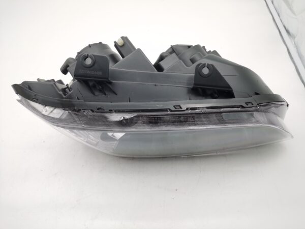 Holden COMMODORE/CALAIS 2008-2009 R.H.S HEADLIGHT ASSEMBLY