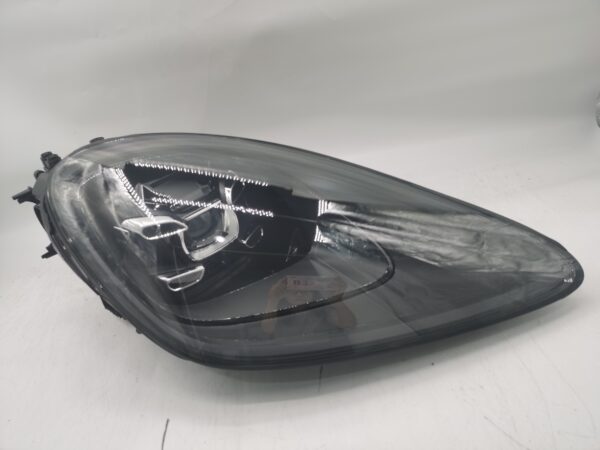 Porsche CAYENNE 2019-2022 LED R.H.S HEADLIGHT ASSEMBLY