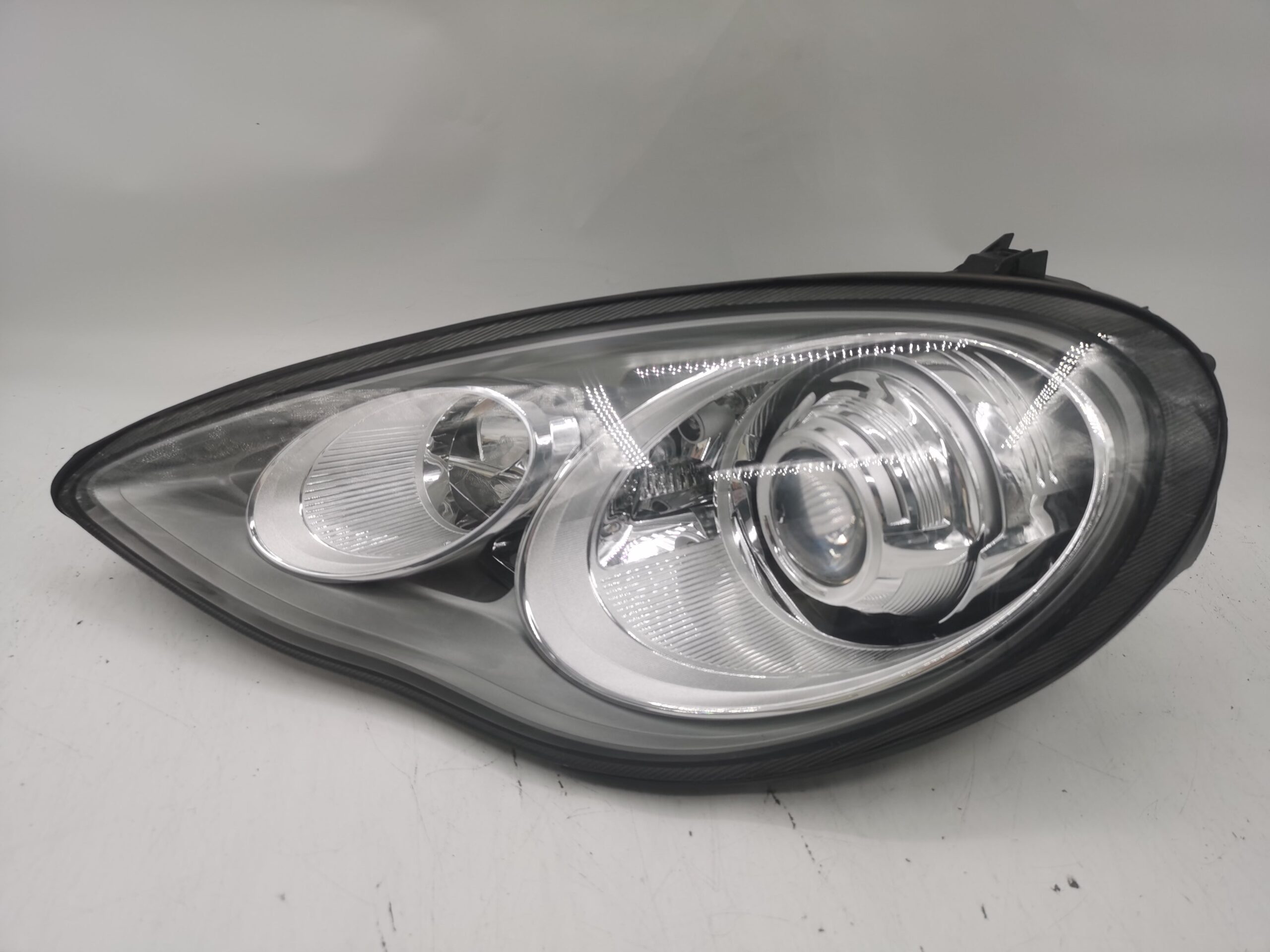 Porsche PANAMERA 970 2009-2012 XENON L.H.S Headlight Assembly