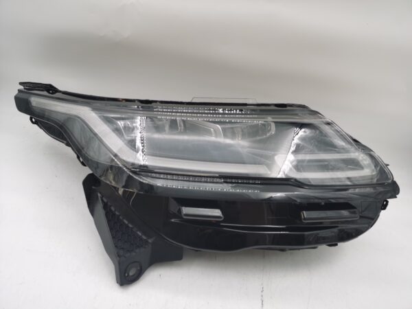 RANGE ROVER VELAR L560 2017-2021 R.H.S HEADLIGHT ASSEMBLY