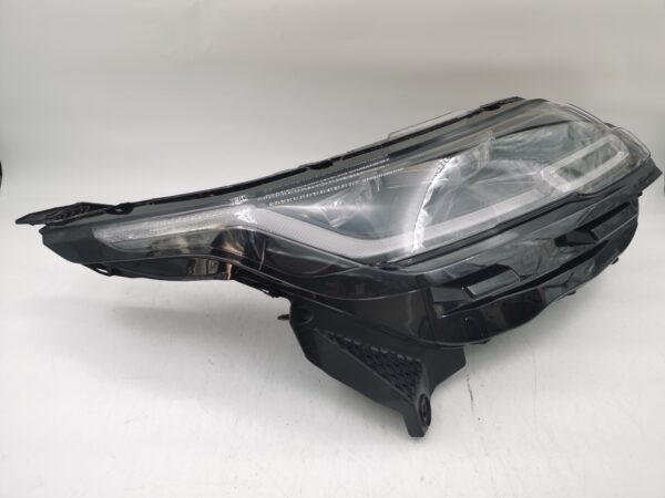 RANGE ROVER VELAR L560 2017-2021 R.H.S HEADLIGHT ASSEMBLY