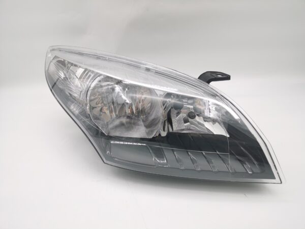 Renault MEGANE III 2008-2012 R.H.S HEADLIGHT ASSEMBLY