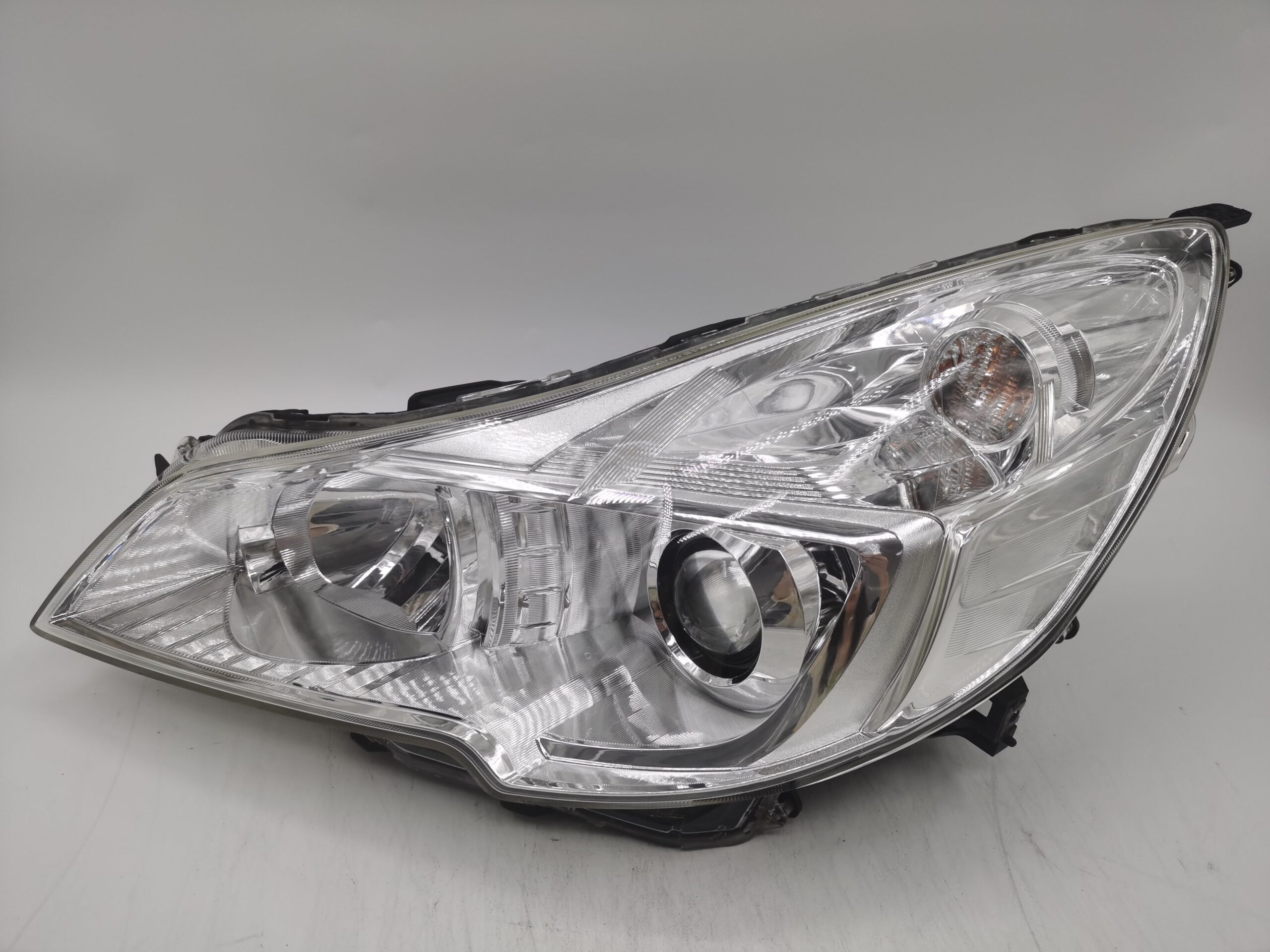 Subaru FORESTER 2013-2015 HALOGEN L.H.S Headlight Assembly