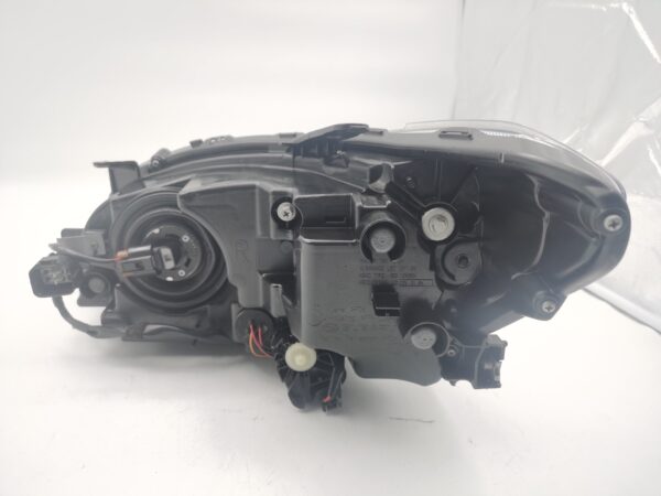 Subaru WRX 2016 R.H.S HEADLIGHT ASSEMBLY