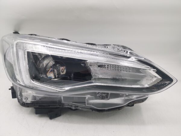 Subaru IMPREZA XV II 2018-2019 R.H.S HEADLIGHT ASSEMBLY