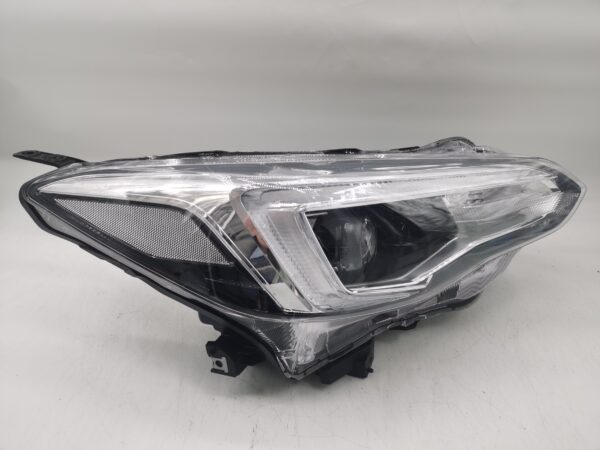 Subaru IMPREZA XV II 2018-2019 R.H.S HEADLIGHT ASSEMBLY