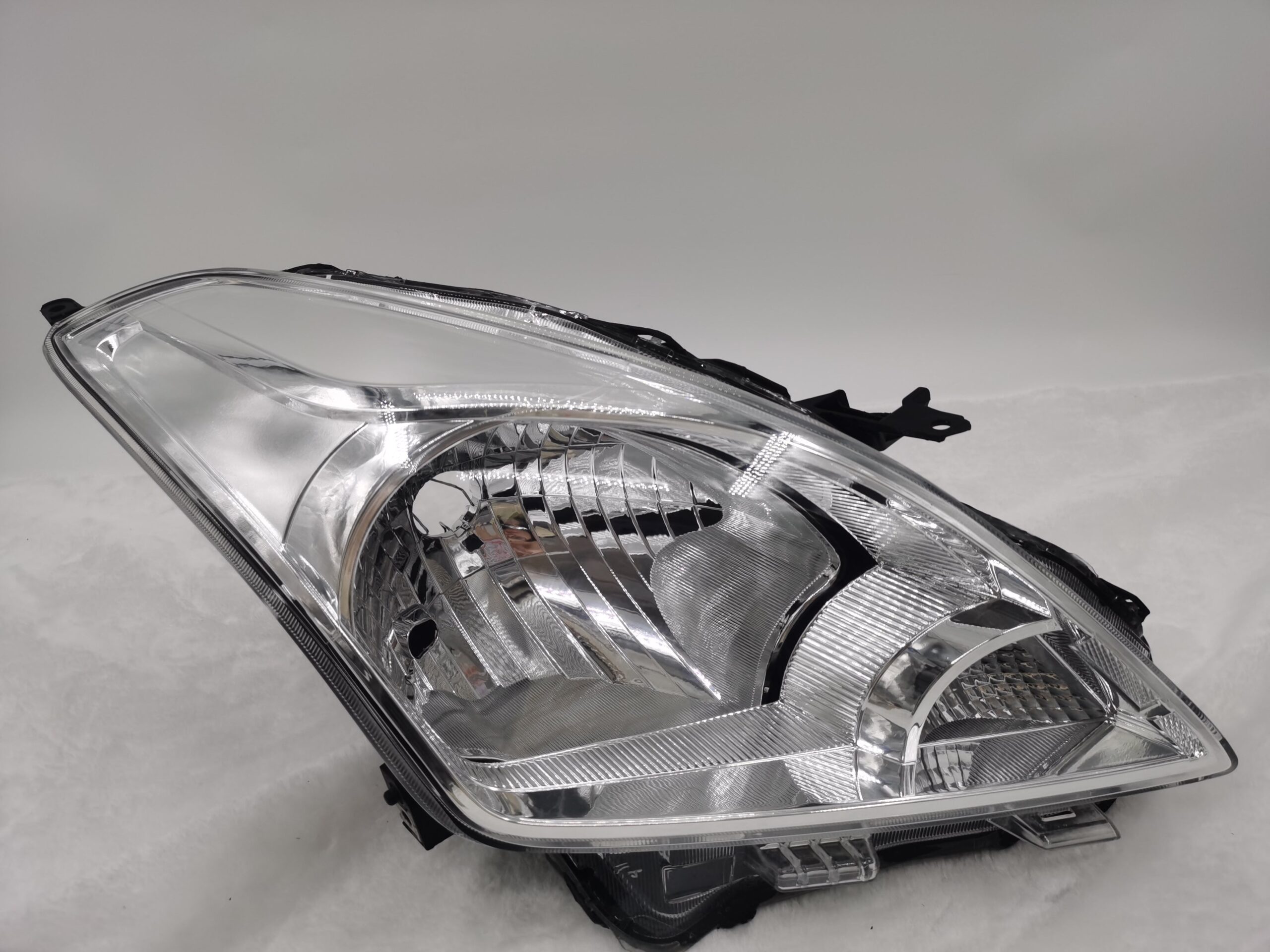 Suzuki BALENO 2015-2021 HALOGEN R.H.S Headlight Assembly