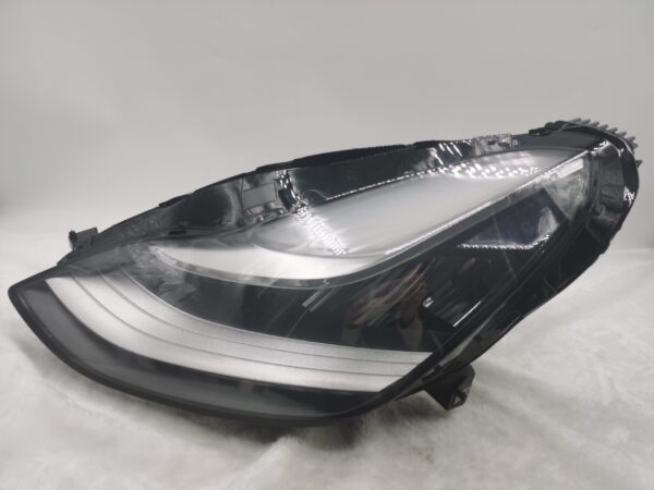 Tesla MODEL 3 2017-2019 LED L.H.S HEADLIGHT ASSEMBLY