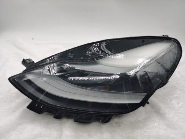 Tesla MODEL 3 2020-2022 LED L.H.S HEADLIGHT ASSEMBLY