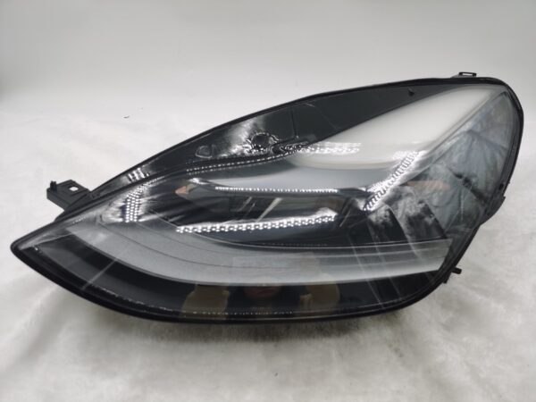 Tesla MODEL 3 2020-2022 LED L.H.S HEADLIGHT ASSEMBLY