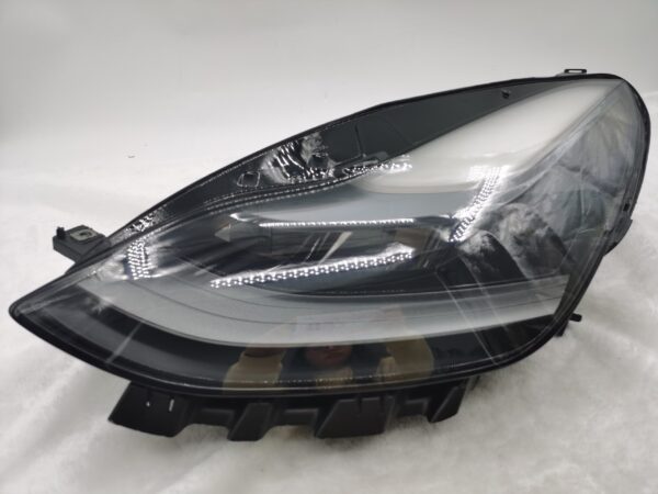 Tesla MODEL 3 2020-2022 LED L.H.S HEADLIGHT ASSEMBLY