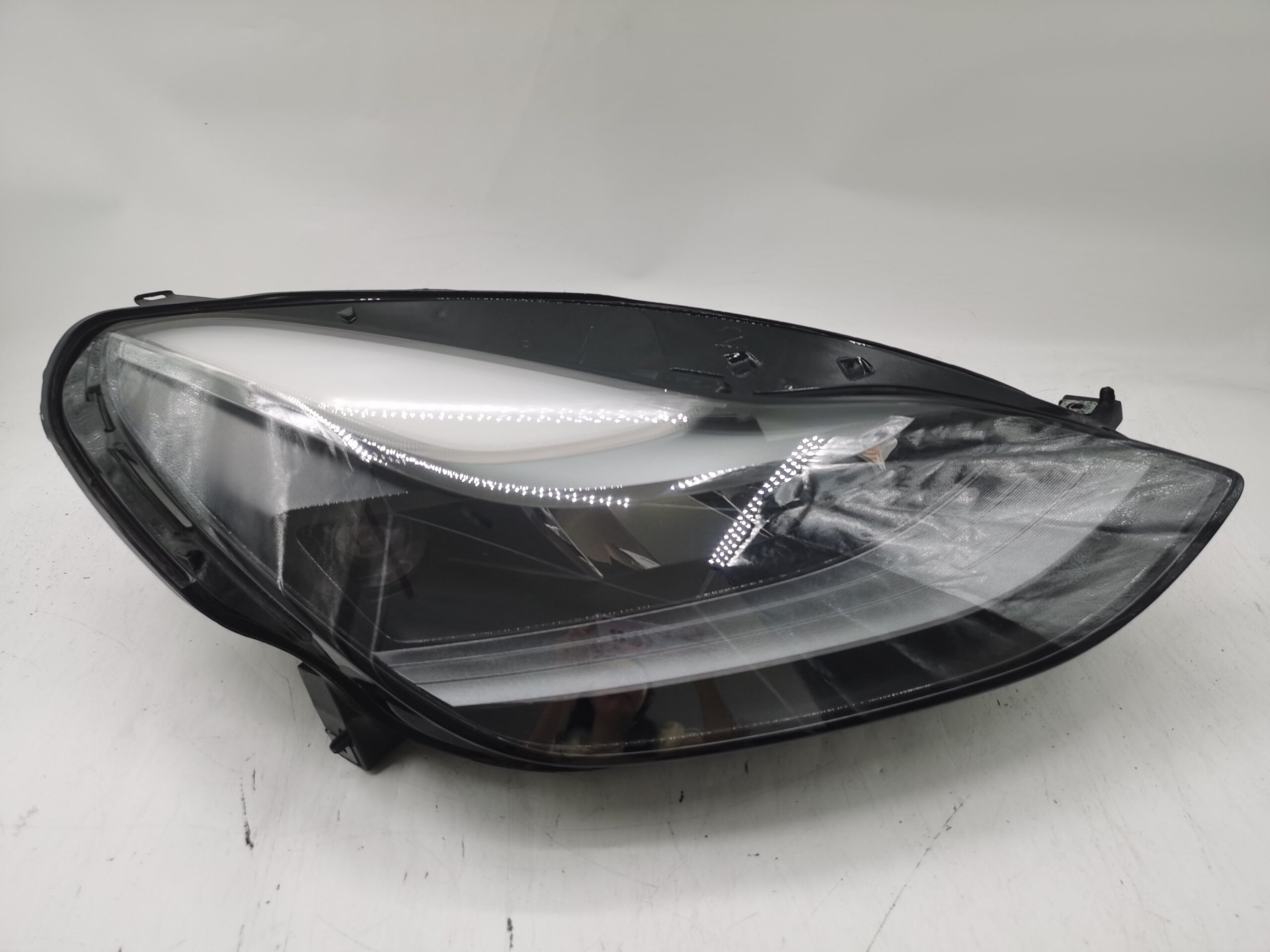 Tesla MODEL 3 2020-2022 LED R.H.S Headlight Assembly