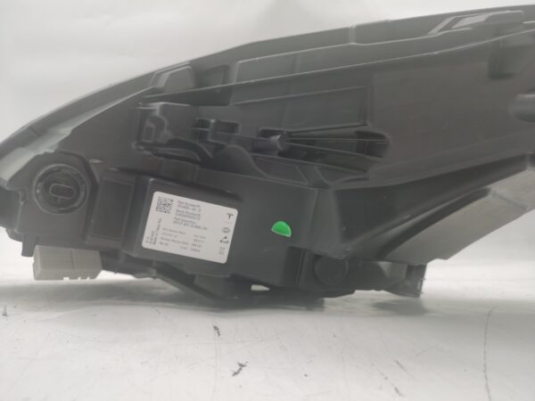 Tesla MODEL 3 2020-2022 LED R.H.S Headlight Assembly