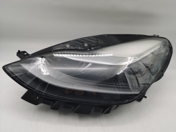 Tesla MODEL 3 2020-2022 LED L.H.S HEADLIGHT ASSEMBLY