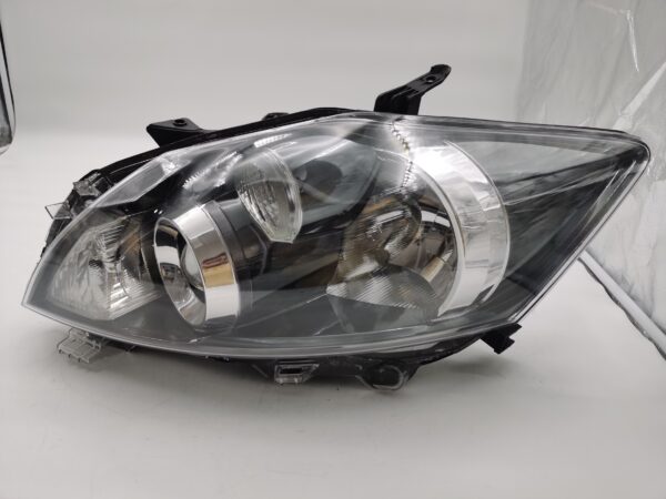 Toyota AURIS 2011-2013 L.H.S HEADLIGHT ASSEMBLY