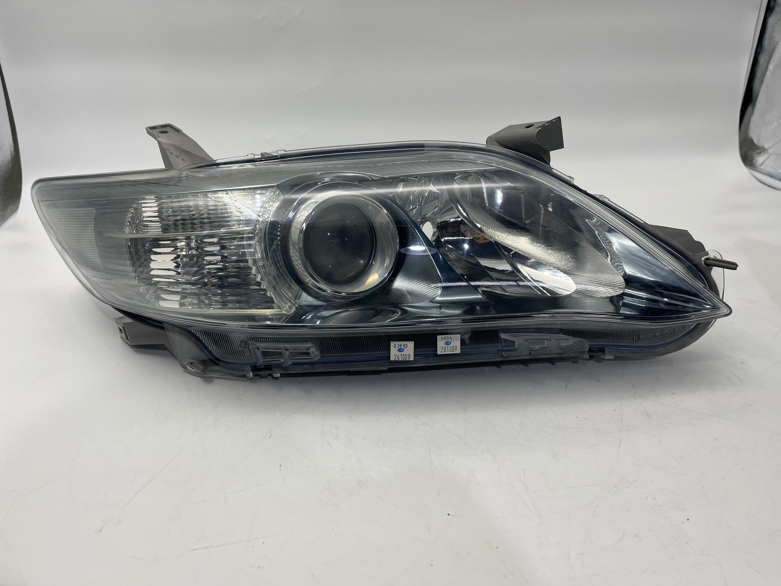 Toyota CAMRY 2006-2013 R.H.S HEADLIGHT ASSEMBLY