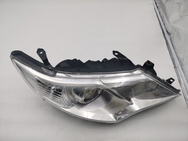 Toyota CAMRY 2011-2017 R.H.S HEADLIGHT ASSEMBLY