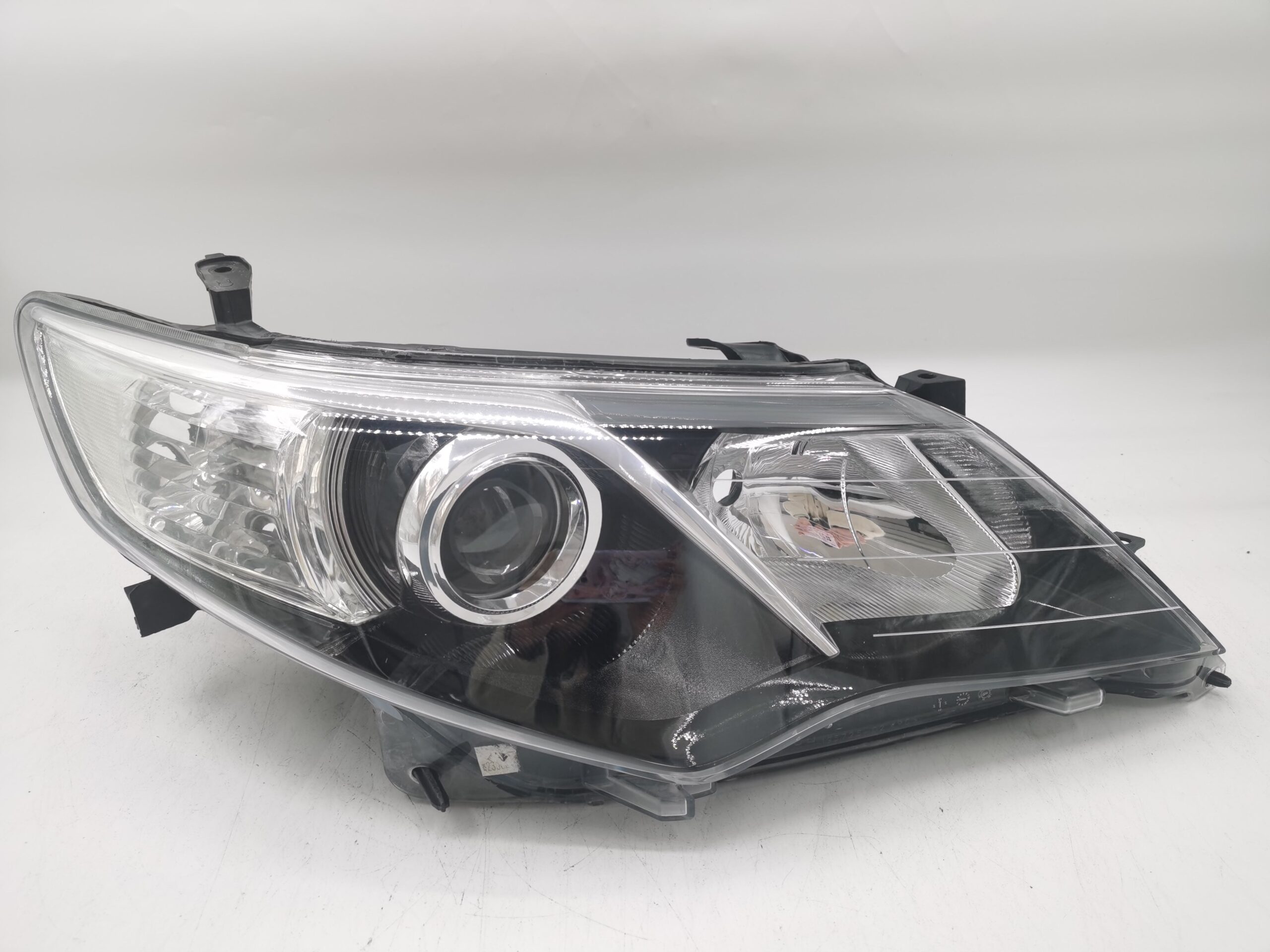 Toyota CAMRY XLE 2012-2014 HALOGEN R.H.S HEADLIGHT ASSEMBLY