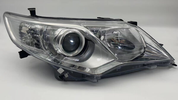 Toyota CAMRY 2012 R.H.S HEADLIGHT ASSEMBLY