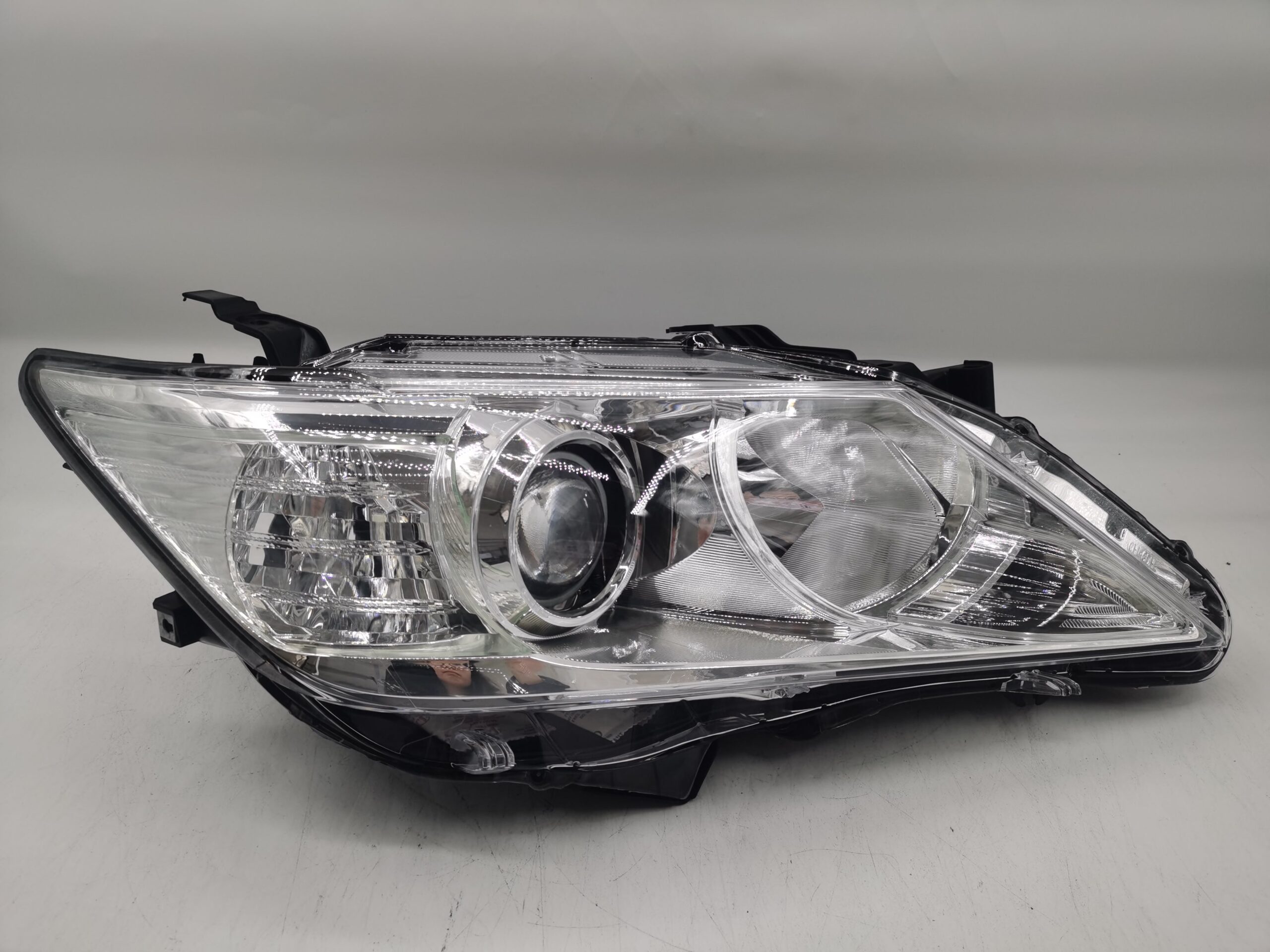 Toyota CAMRY/AURION ACV41L 2012-2014 HALOGEN R.H.S HEADLIGHT ASSEMBLY