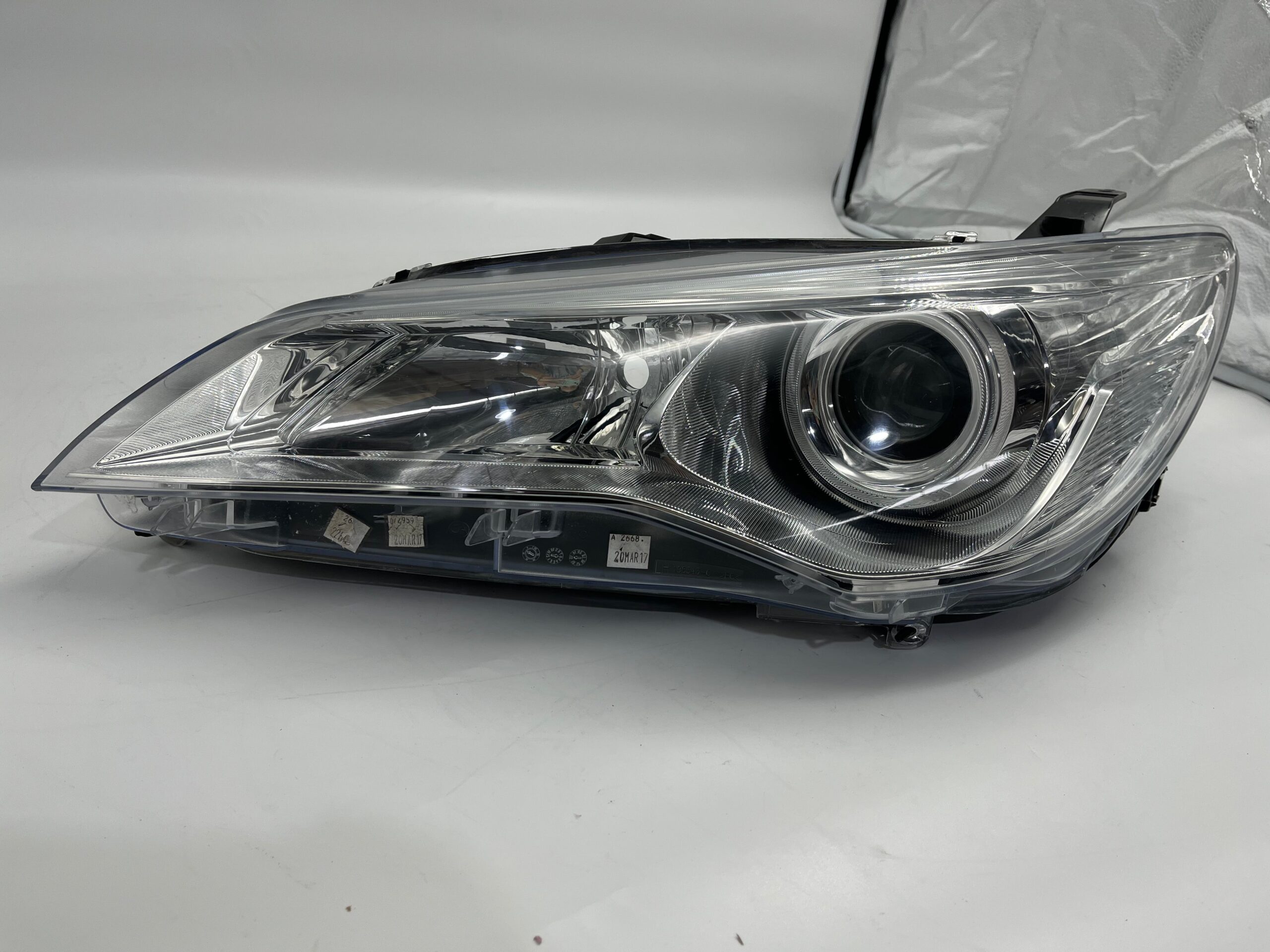 Toyota CAMRY L.H.S HEADLIGHT ASSEMBLY