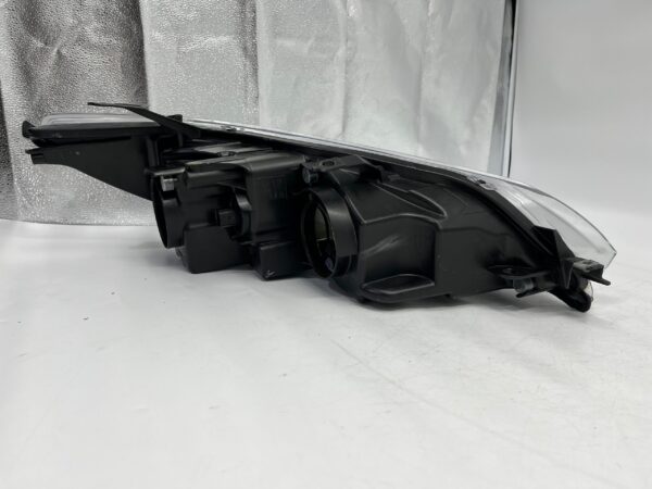 Toyota CAMRY L.H.S HEADLIGHT ASSEMBLY