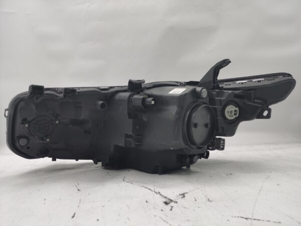 Toyota COROLLA AURIS NZE181H 2015-2018 LED R.H.S HEADLIGHT ASSEMBLY