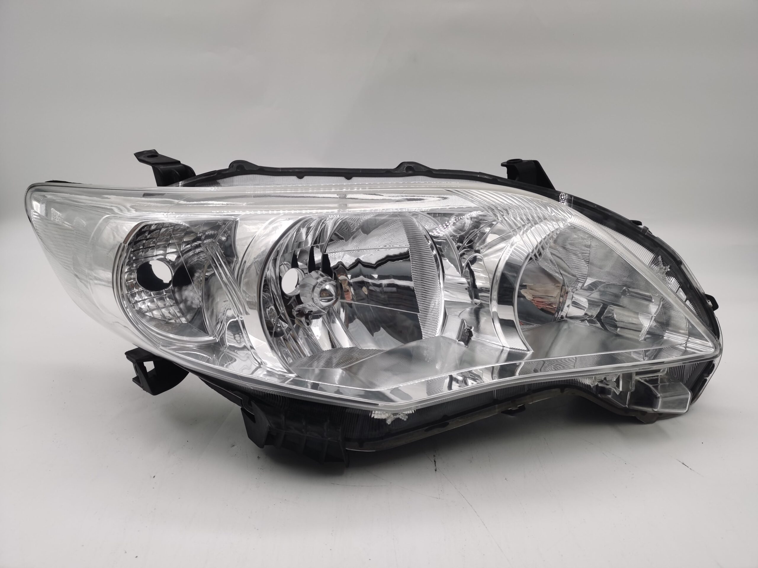 Toyota COROLLA E150 2011-2013  HALOGEN R.H.S HEADLIGHT ASSEMBLY