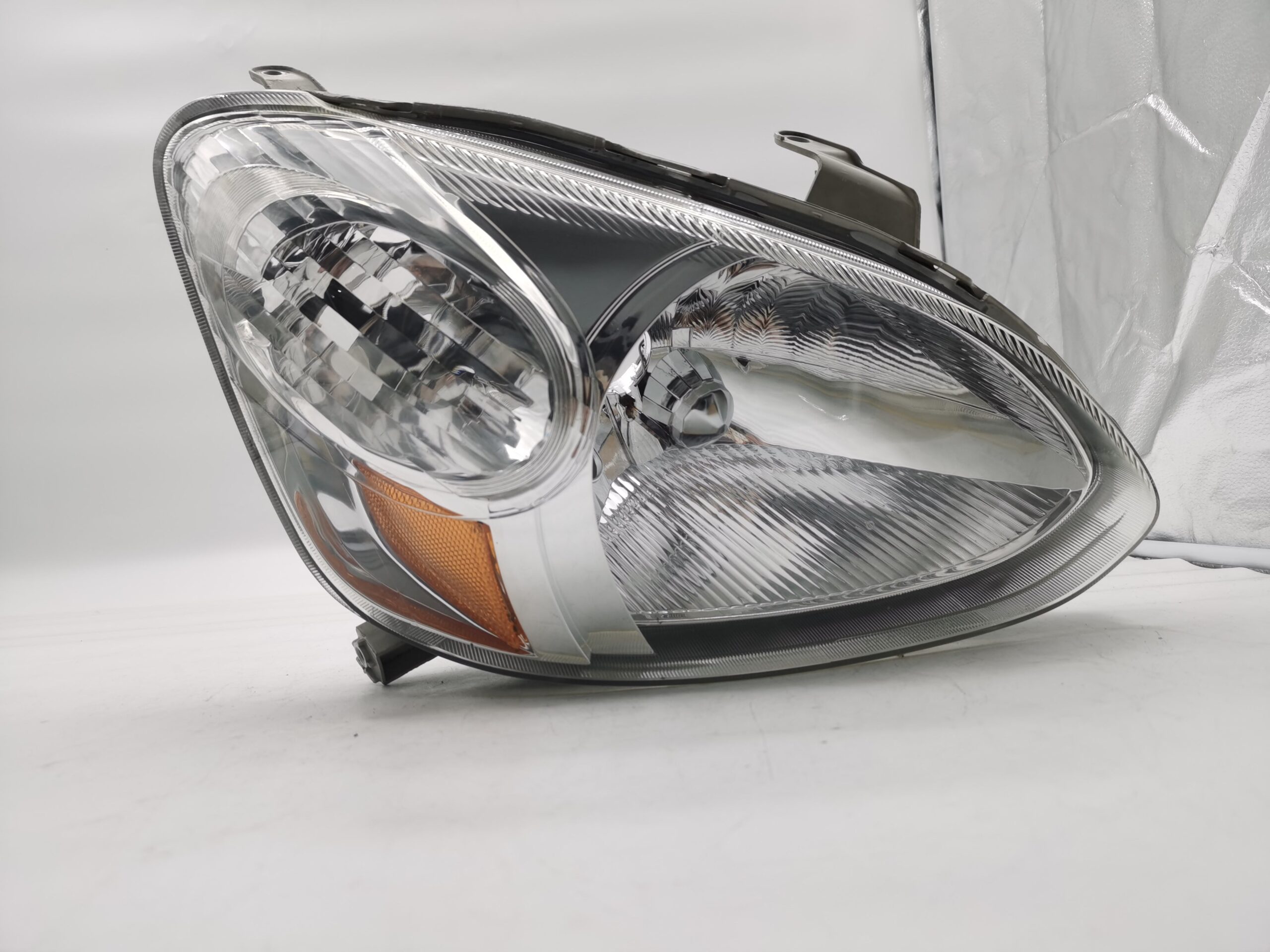 Toyota ECHO 2003-2006 HALOGEN R.H.S HEADLIGHT ASSEMBLY