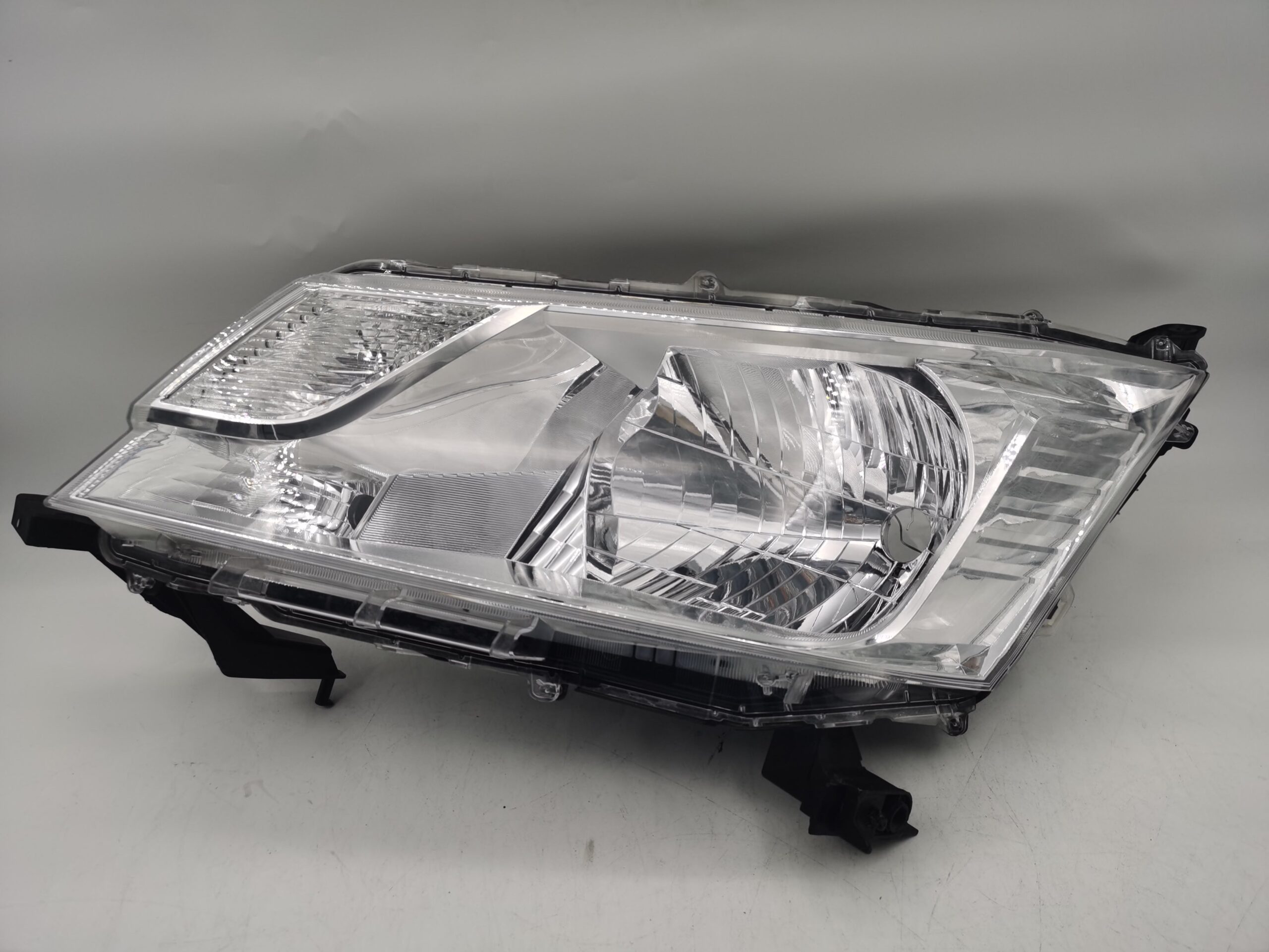 Toyota HIACE 2019-2022 HALOGEN L.H.S HEADLIGHT ASSEMBLY