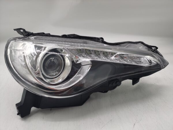 Toyota GT86 ZN6 2012-2016 XENON R.H.S HEADLIGHT ASSEMBLY