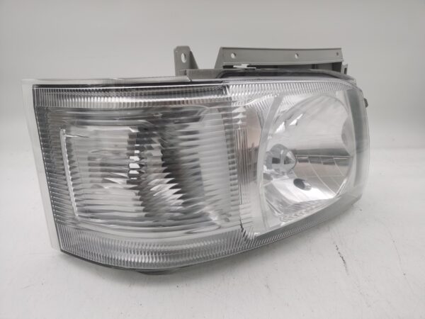 Toyota HIACE REGIUS ACE 200 SERIES 2005-2014 R.H.S HEADLIGHT ASSEMBLY