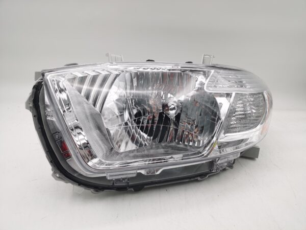 Toyota KLUGER 2008-2010 HALOGEN L.H.S HEADLIGHT ASSEMBLY