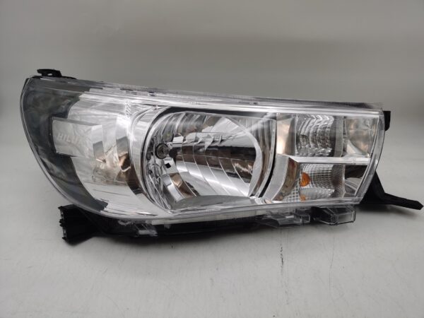 Toyota HILUX REVO 2015-2019 HALOGEN R.H.S HEADLIGHT ASSEMBLY