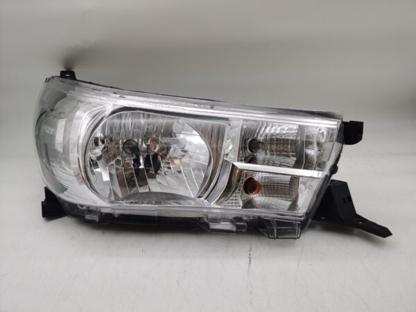 Toyota HILUX REVO 2015-2019 HALOGEN R.H.S HEADLIGHT ASSEMBLY