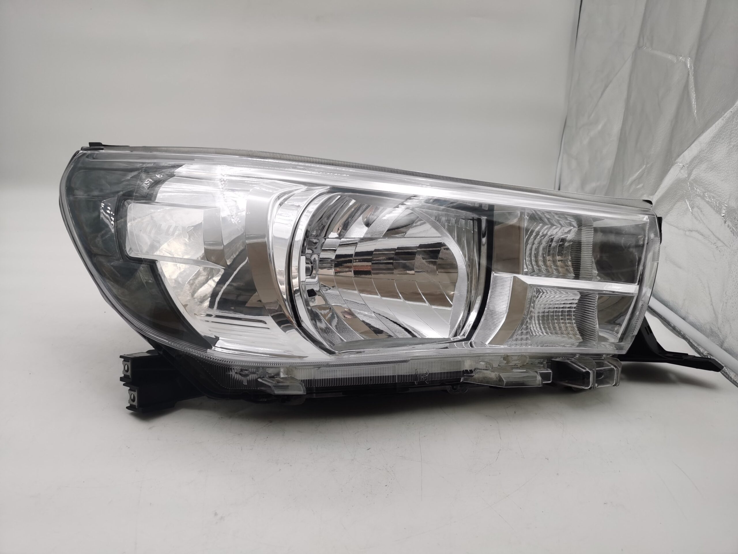 Toyota HILUX REVO 2015-2019 HALOGEN R.H.S HEADLIGHT ASSEMBLY