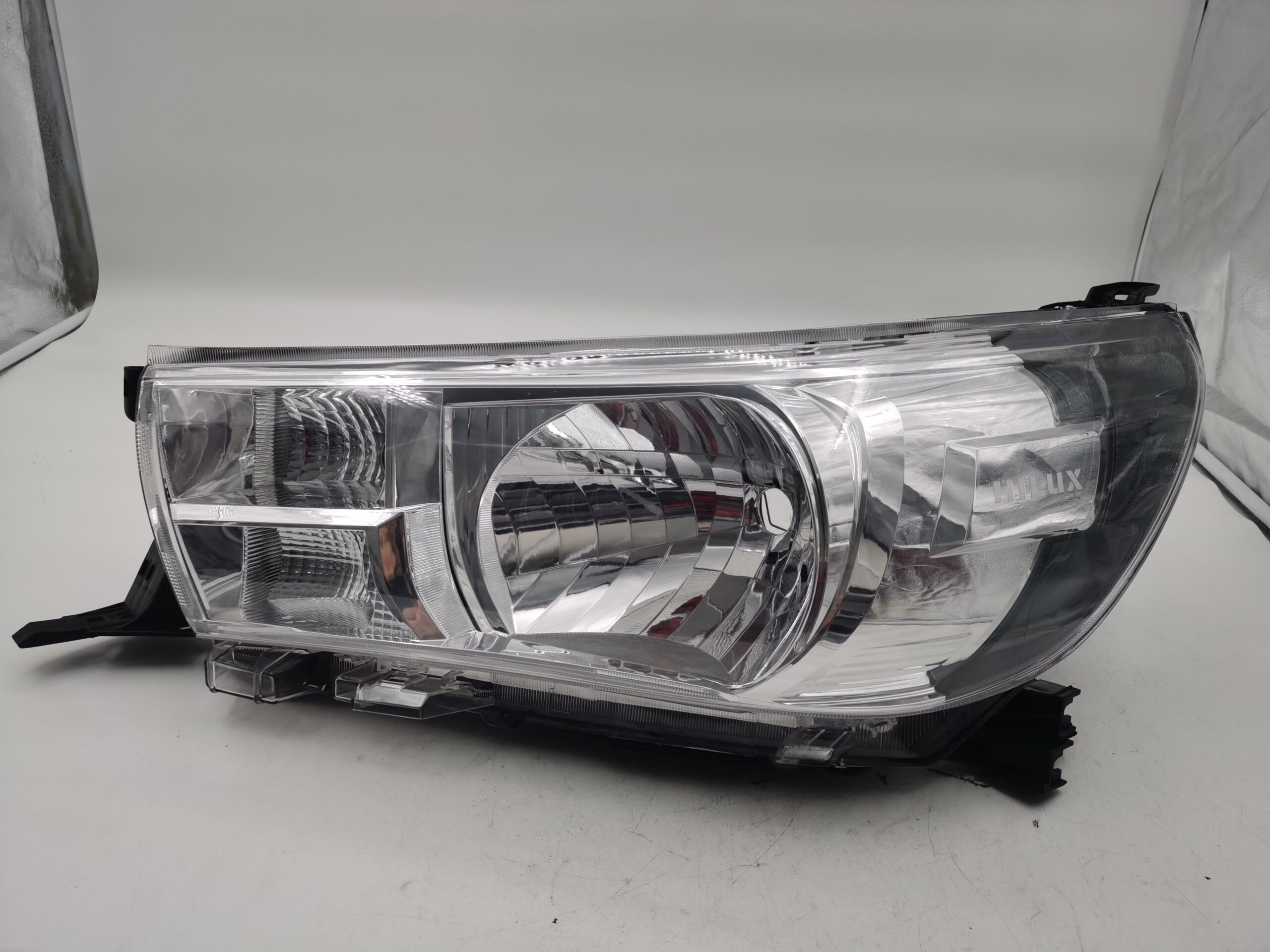 Toyota HILUX REVO 2015-2019 HALOGEN L.H.S HEADLIGHT ASSEMBLY