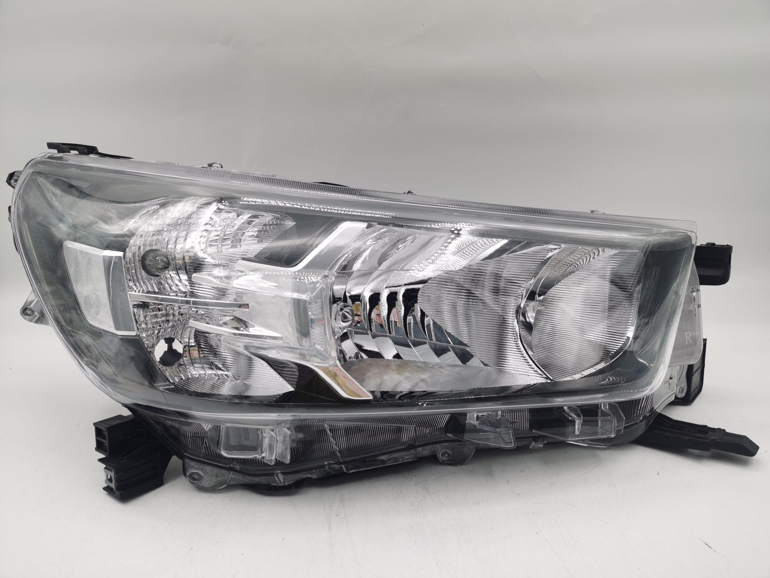 Toyota HILUX REVO 2020-2023 HALOGEN R.H.S HEADLIGHT ASSEMBLY