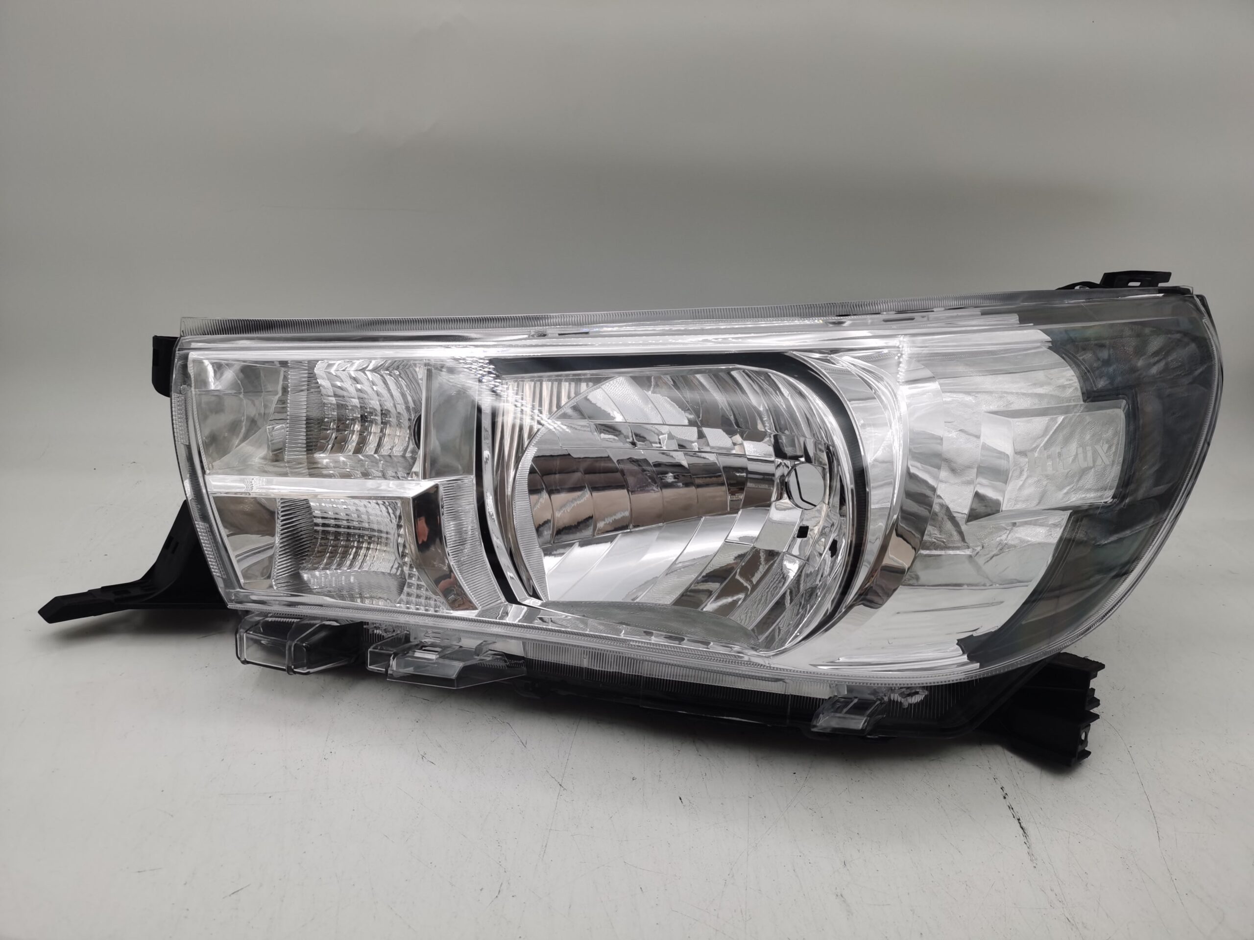 Toyota HILUX REVO 2015-2019 HALOGEN L.H.S HEADLIGHT ASSEMBLY