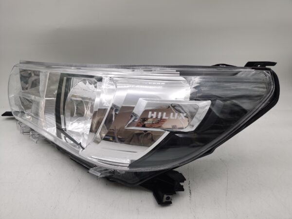 Toyota HILUX REVO 2015-2019 HALOGEN L.H.S HEADLIGHT ASSEMBLY