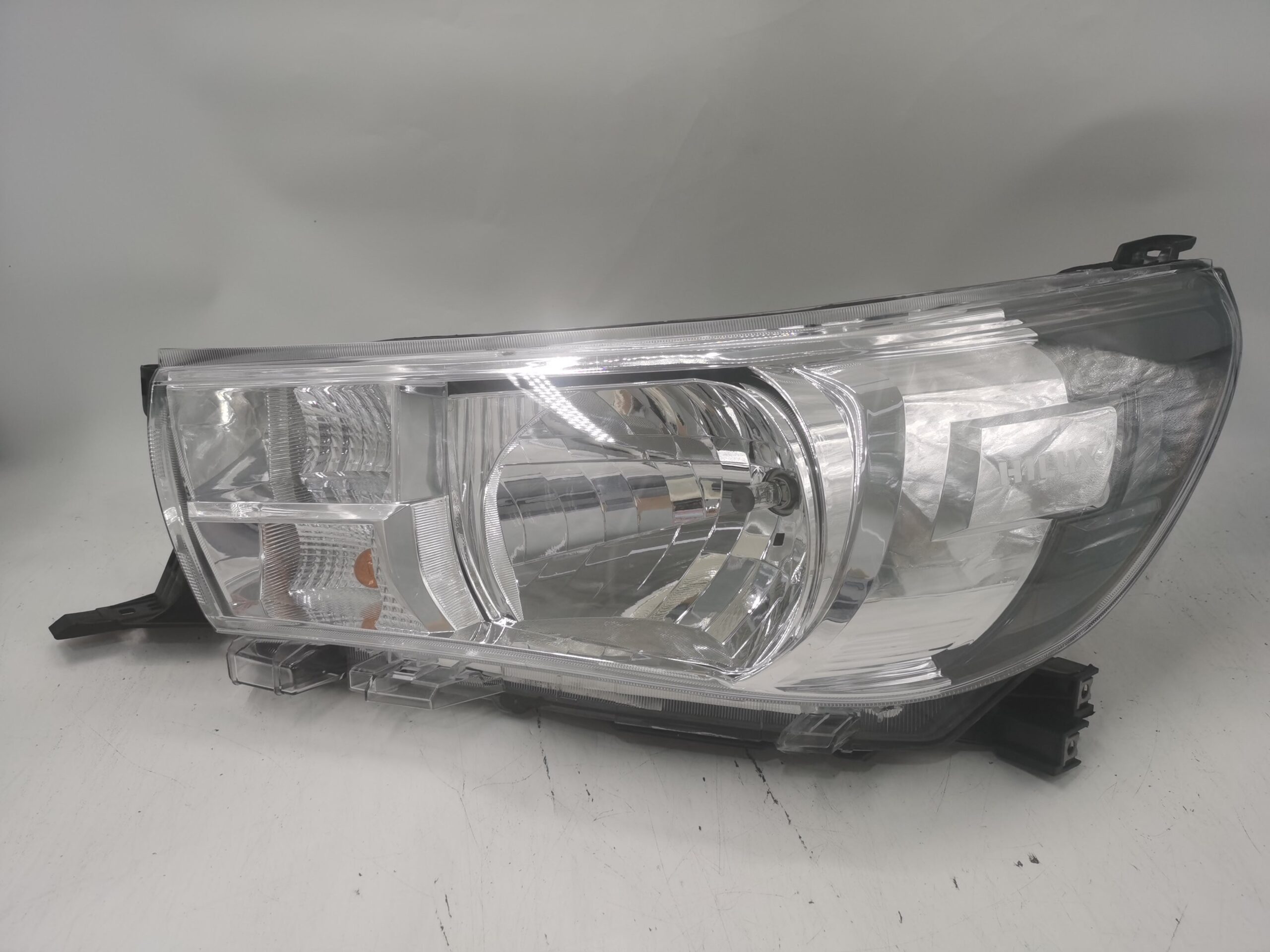 Toyota HILUX REVO 2015-2019 HALOGEN L.H.S Headlight Assembly