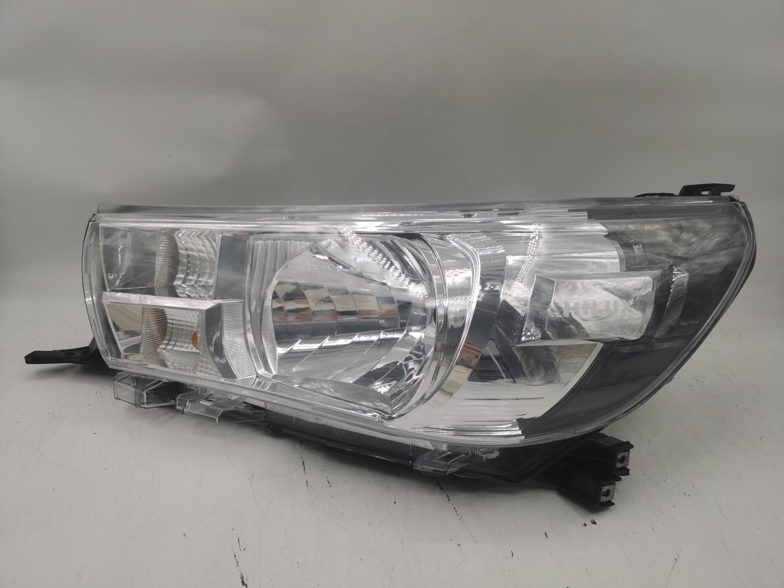 Toyota HILUX REVO 2015-2019 HALOGEN L.H.S Headlight Assembly