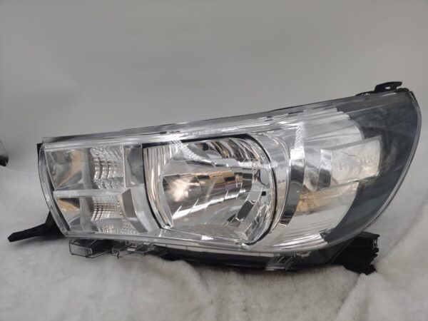 Toyota HILUX REVO 2015-2019 HALOGEN L.H.S Headlight Assembly